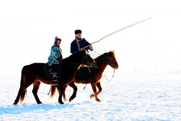 另一片北疆冰雪风情摄影采√风